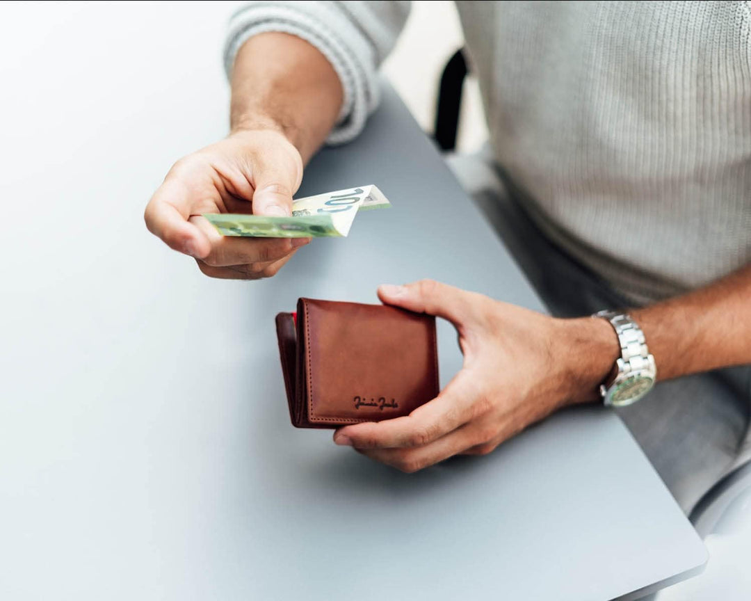 Jaimie Jacobs Flap Boy AirTag-Edition mit Gravur Magic Wallet Echtleder (Dunkelbraun), Dunkelbraun