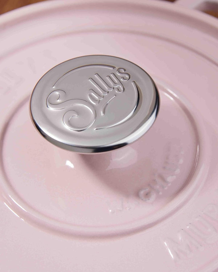 Sallys Medium Gourmet Gusseisentopf mit Deckel, emaillierte Beschichtung, Für alle Herdarten, ofenfe