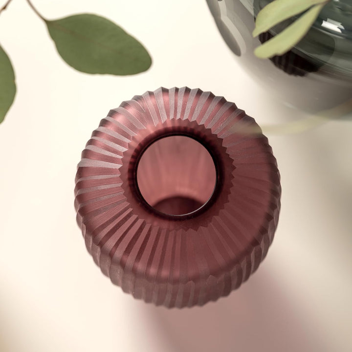Leonardo Bellagio Blumenvase - Farbige Vase aus hochwertigem Glas mit Relief aussen - Handarbeit - H
