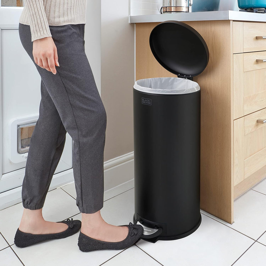 Black+Decker Treteimer mit Absenkautomatik, 30 l, Edelstahl, mattschwarz