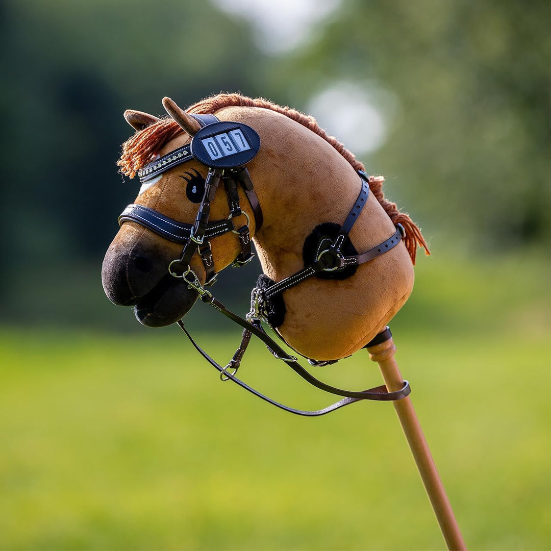 QHP Steckenpferd Hobby Horse (Chestnut), Chestnut