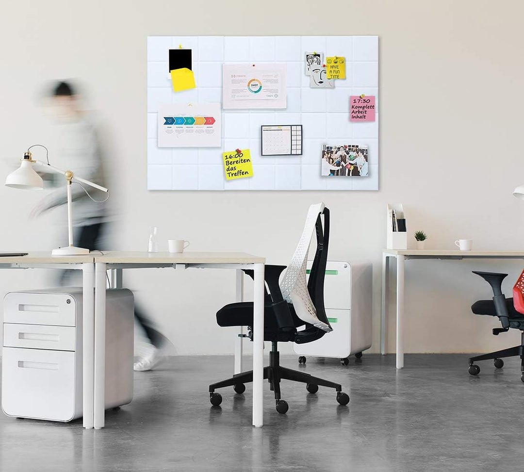 Uoisaiko Grosse Filz Pinnwand Selbstklebend mit 30 Pinnnadeln, 6 Stück 30x30cm Filzboard Memotafeln