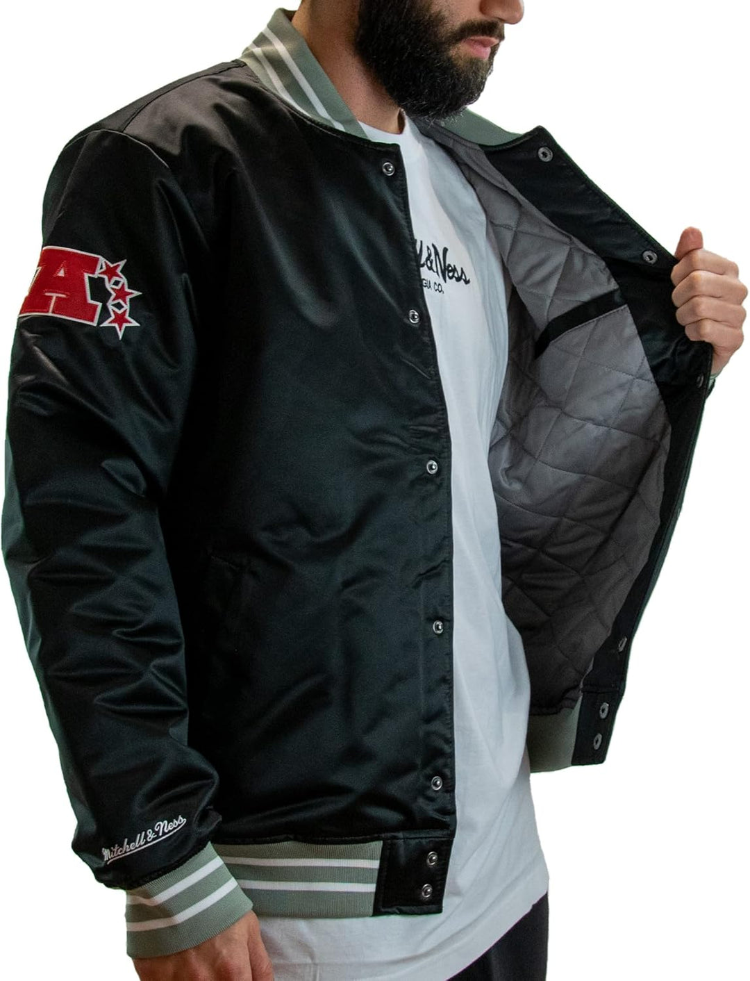 Mitchell & Ness NFL Heavyweight Satin Jacket L Oakland Raiders - Black, L Oakland Raiders - Black