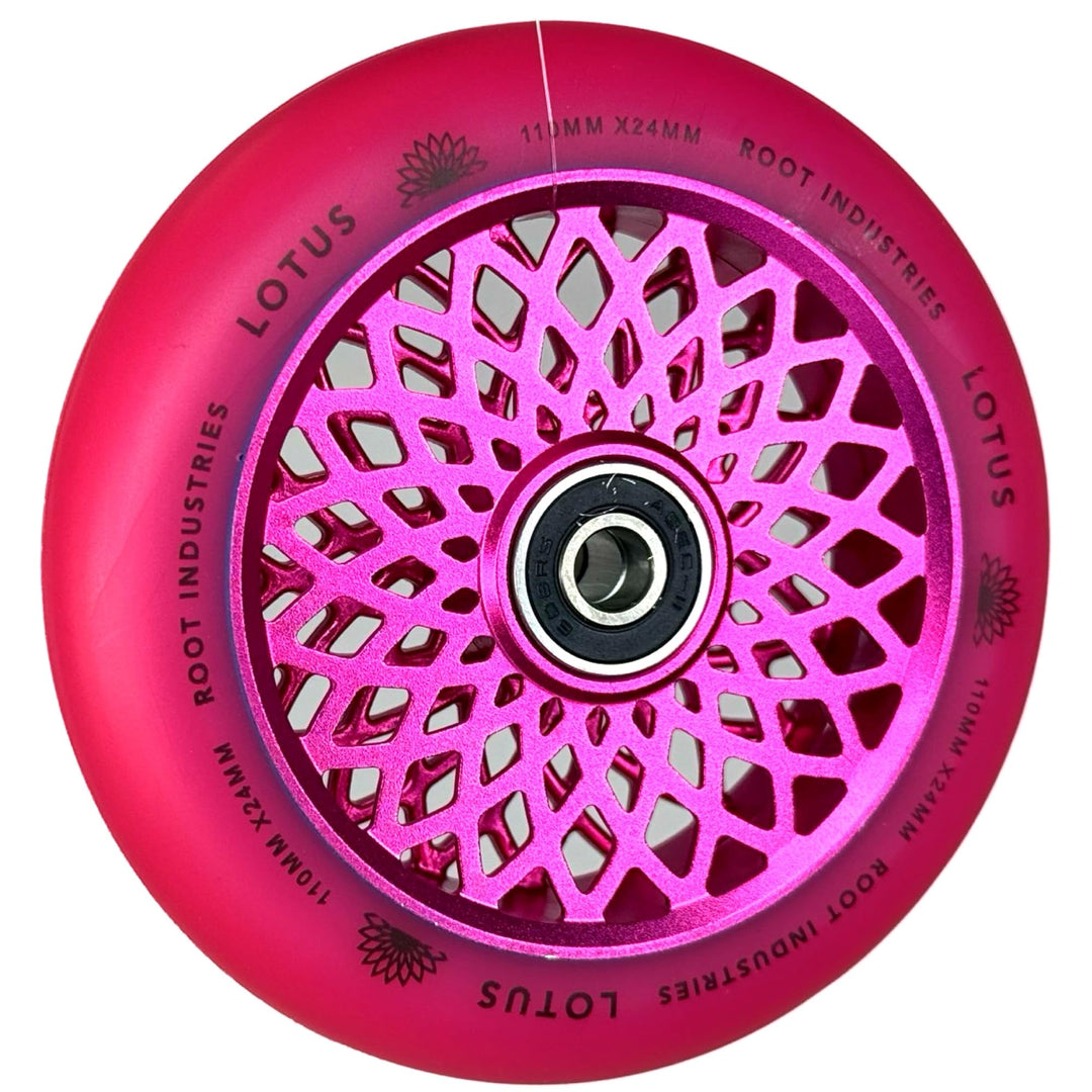 Root Industries Lotus Stunt-Scooter Rolle 110mm + Fantic26 Sticker (Radiant Pink/Pu Pink), Radiant P