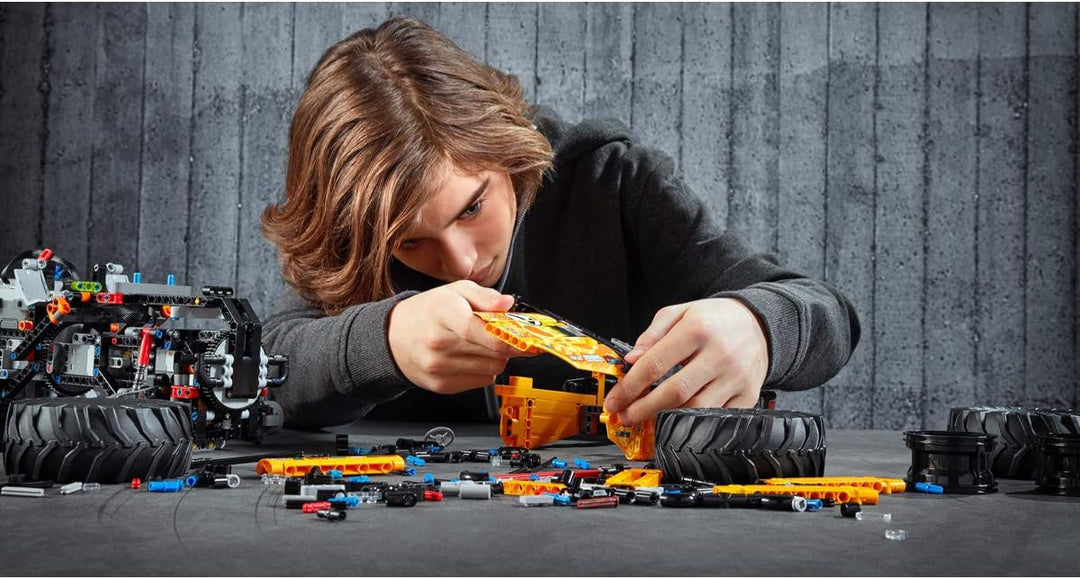 LEGO Technic 4x4 X-treme Off-Roader 42099 Building Kit, New 2019 (958 Pieces)