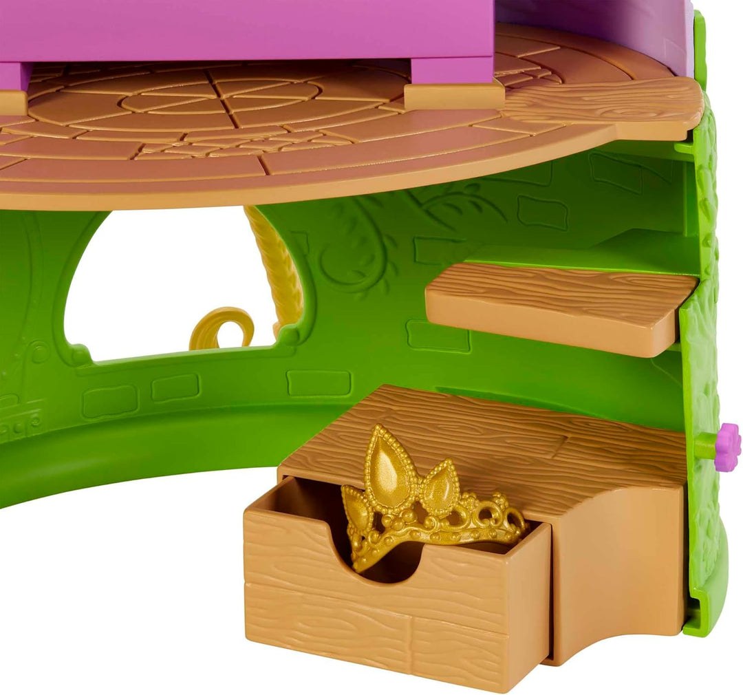 Disney Princess HMV99 - bewegliche Rapunzel-Puppe und Turm Spielset mit rundum Spielspass, 6 Spielbe