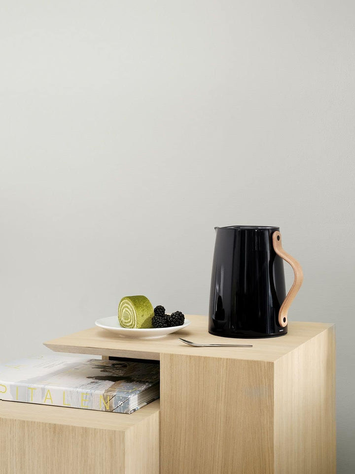 Stelton Tee-Isolierkanne Emma - Isolierte Kunststoff-Teekanne mit Deckel &amp; Edelstahl-Thermoeinsatz -