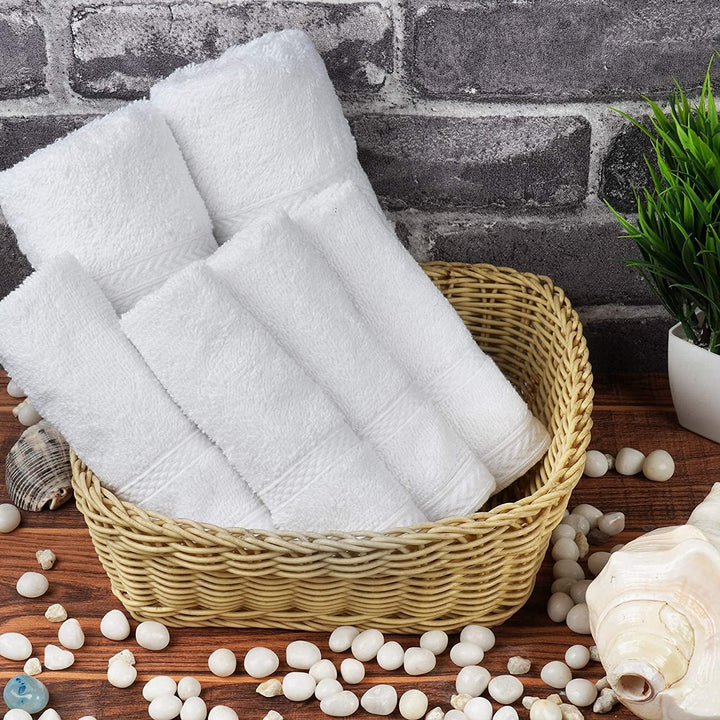 SweetNeedle Luxus-Handtuchset aus Premium-Baumwolle, weiss – 2 Badetücher, 2 Handtücher und 4 Wasch-