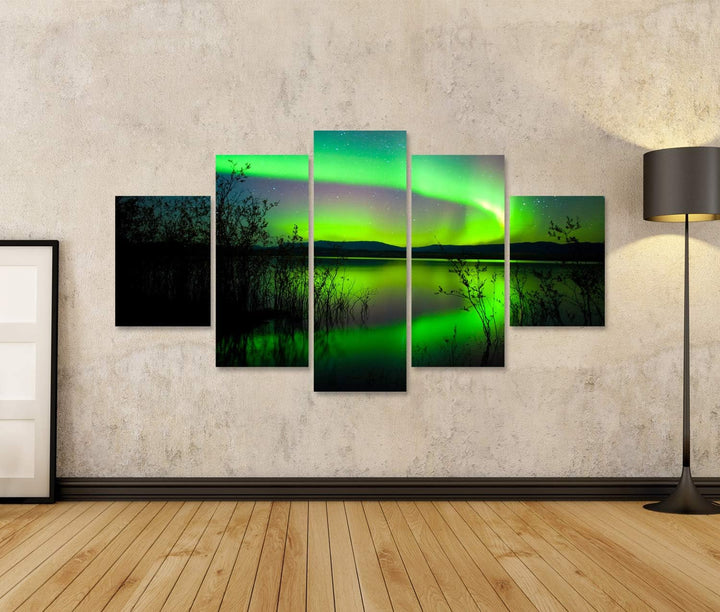 islandburner Bild auf Leinwand Nordlichter Gespiegelter See Wetterleuchten In Norwegen Bilder Wandbi