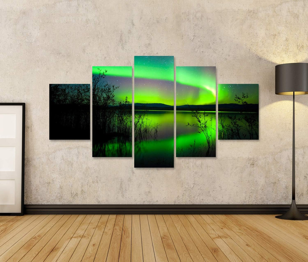 islandburner Bild auf Leinwand Nordlichter Gespiegelter See Wetterleuchten In Norwegen Bilder Wandbi