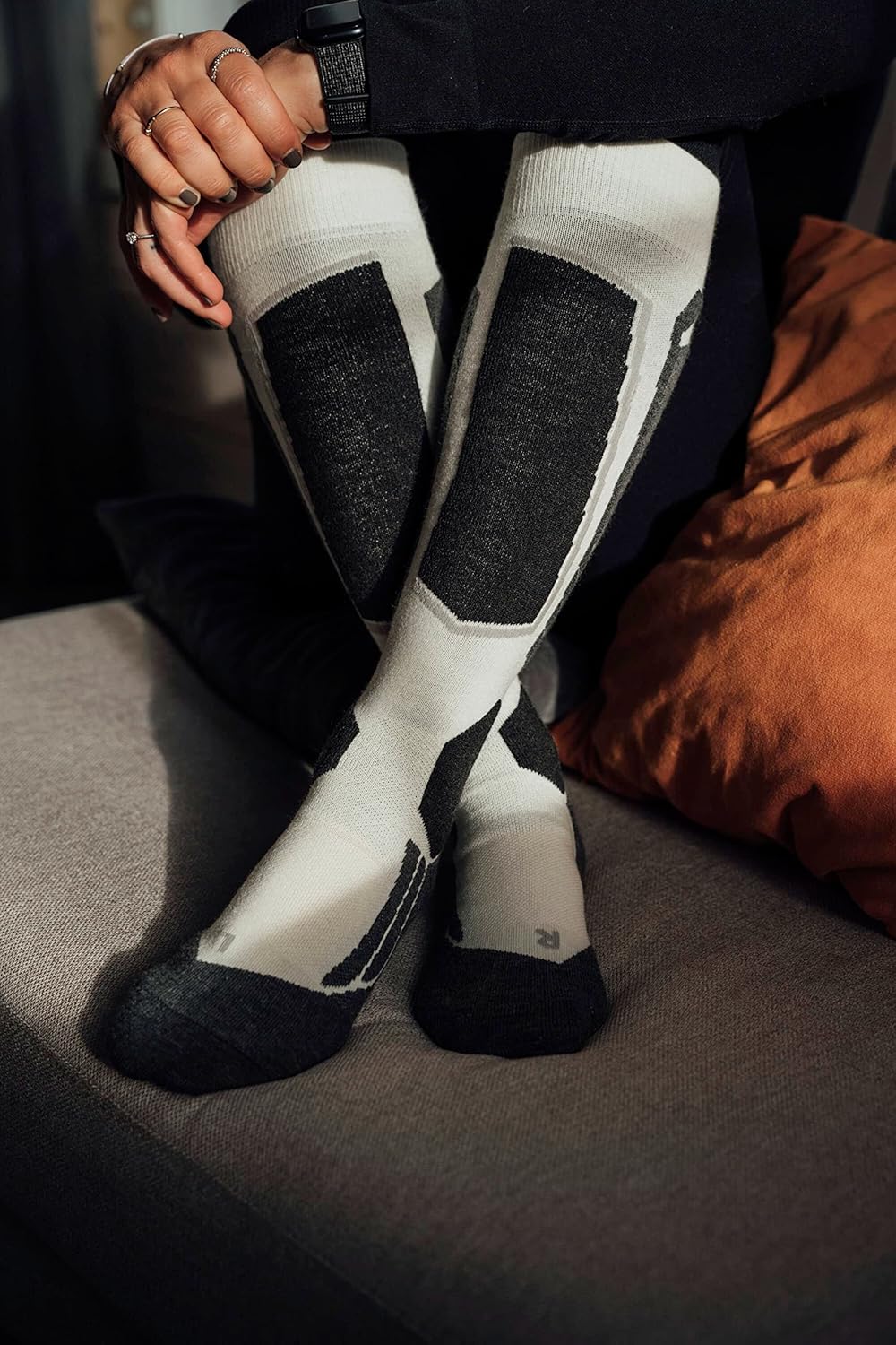 FALKE Herren SK2 Skisocken mittelstarke Polsterung antiblasen warm Skistrümpfe lang zum Skifahren at
