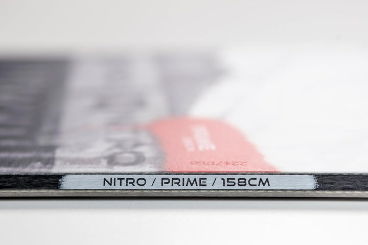 Nitro Snowboards Herren Prime RAW Board, Allmountainboard, Directional, Flat-Out Rocker, All-Terrain