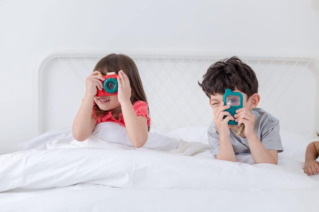 PlanToys Mein erstes Handy - Kinder Handy aus Holz - Kindertelefon mit Lupenbildschirm - mit Handsch