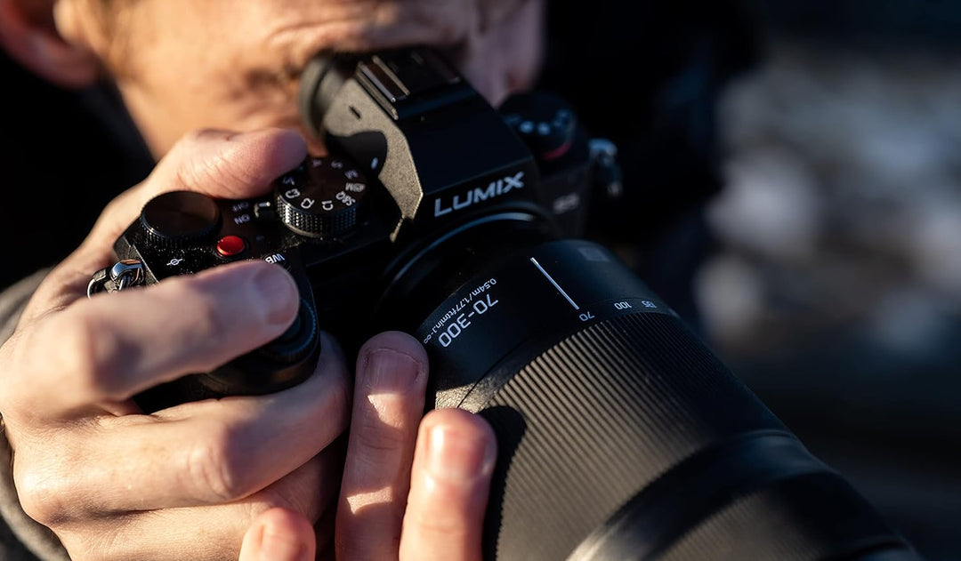 Panasonic S-R70300E LUMIX S Teleobjektiv (70-300mm, L-Mount Objektiv, F4.5-5.6, Makro, O.I.S., Filte