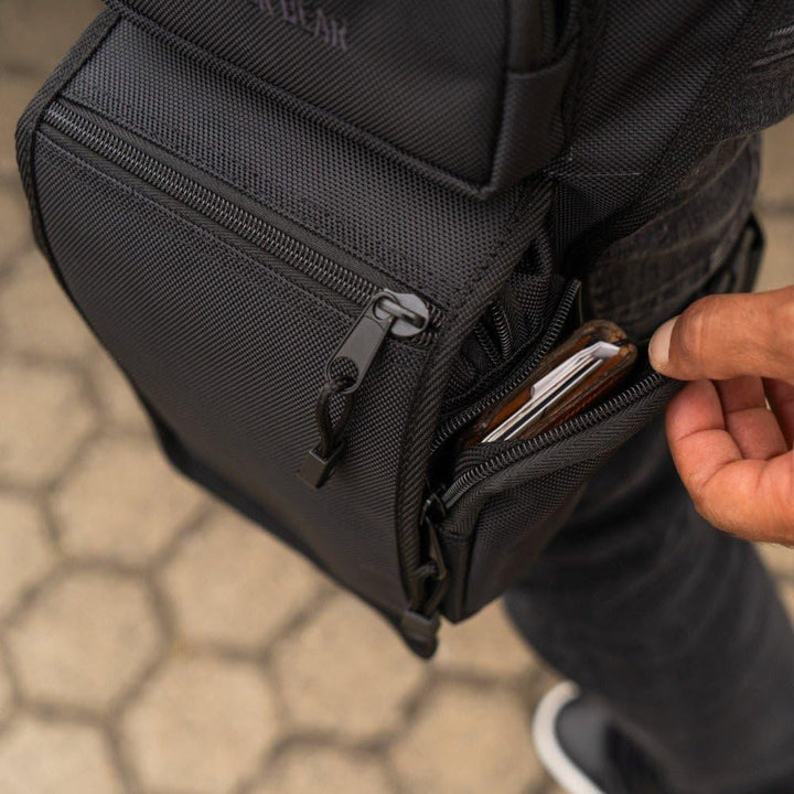 Holster Gear – Hundetasche, Beintasche für Hunde, Leckerlitasche fürs Gassi gehen, Outdoor Hundezube