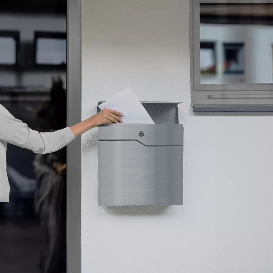 Metzler moderner Briefkasten mit hochwertigem Stahlkorpus & gebürsteter Edelstahlfront, personalisie