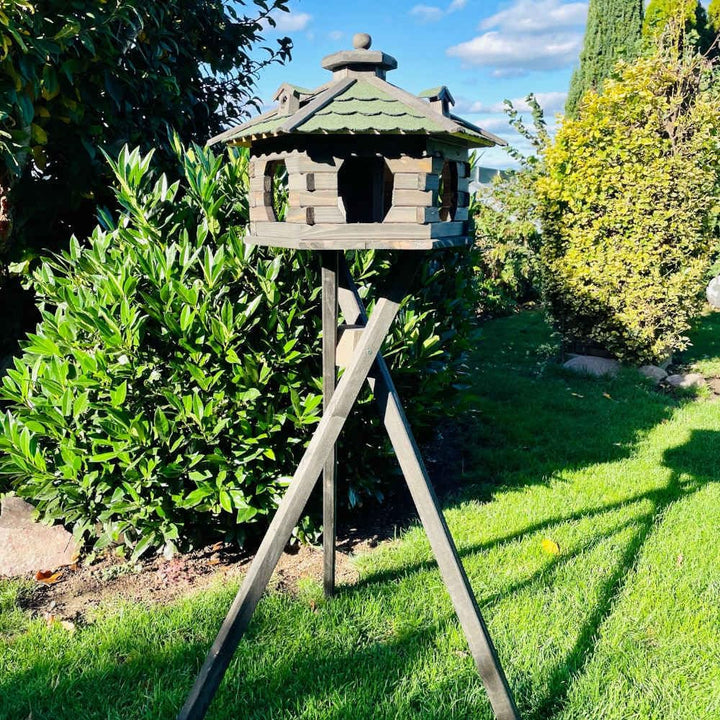 DARLUX Vogelfutterhaus XL Sechseck Vogelhaus + Ständer Futterstelle Braun/Grün XL mit Ständer Dunkel