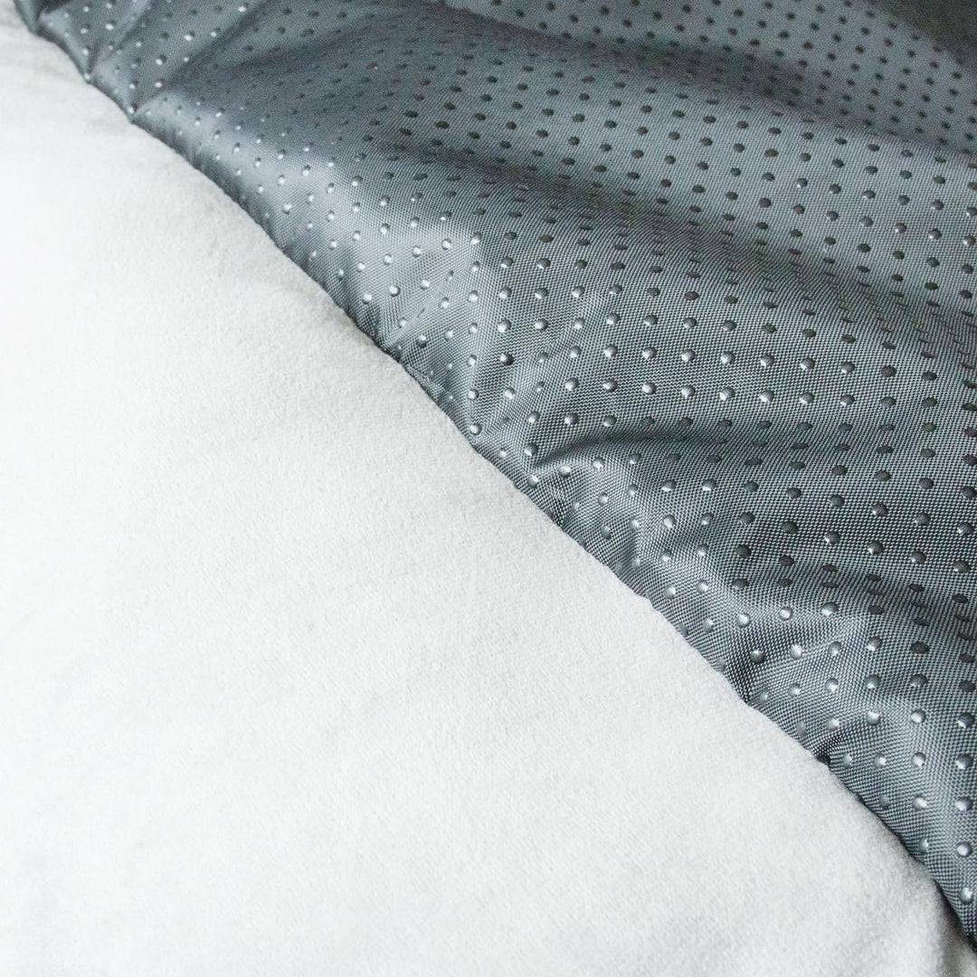 Wallace & Jones | Katzenbett Mayfair Katzenkissen, Silver-Quarz, Kuschelbett, Katzenkorb, 51 x 46 x