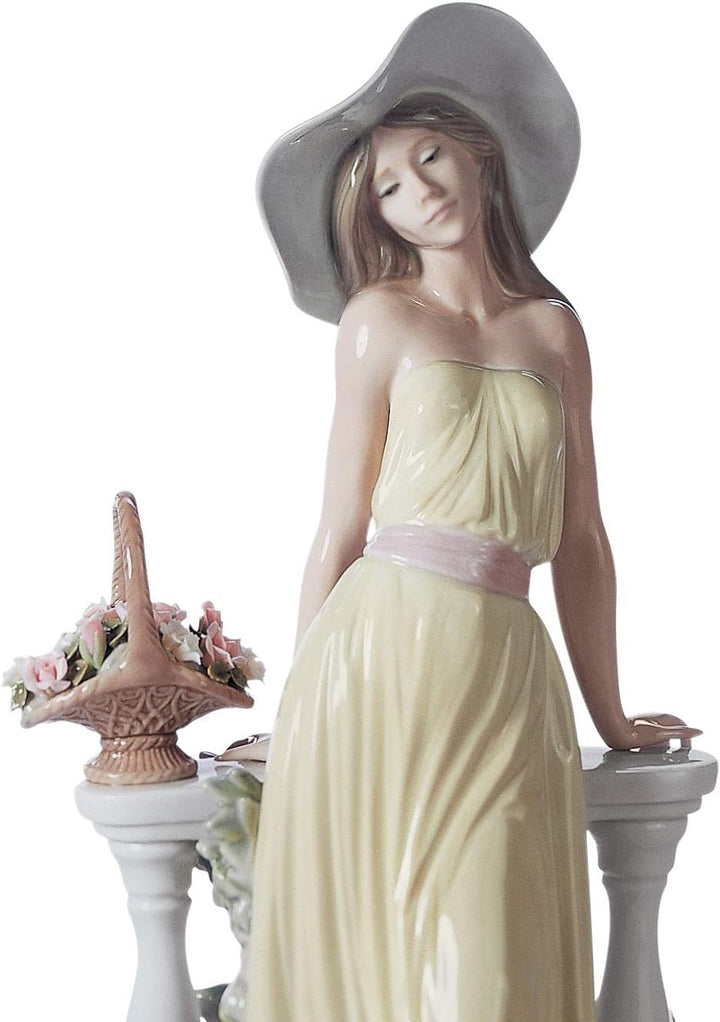 LLADRÓ Frauen-Figur Nachdenkliche Junge Dame. Dame. Porzellan.