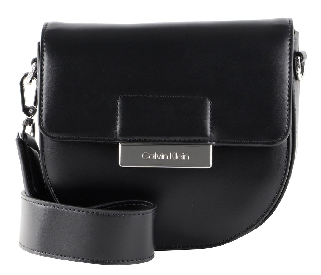 Calvin Klein Damen Core Satteltasche SM, Ck Black