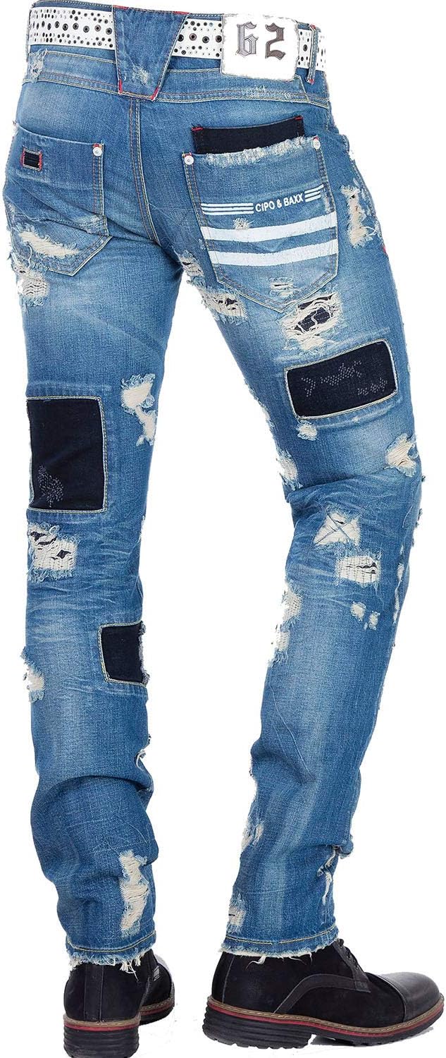 Cipo & Baxx Herren Jeanhose | Destroyed & Frayed Denim mit Nieten, Kunstleder, Ziernähte & Graffiti