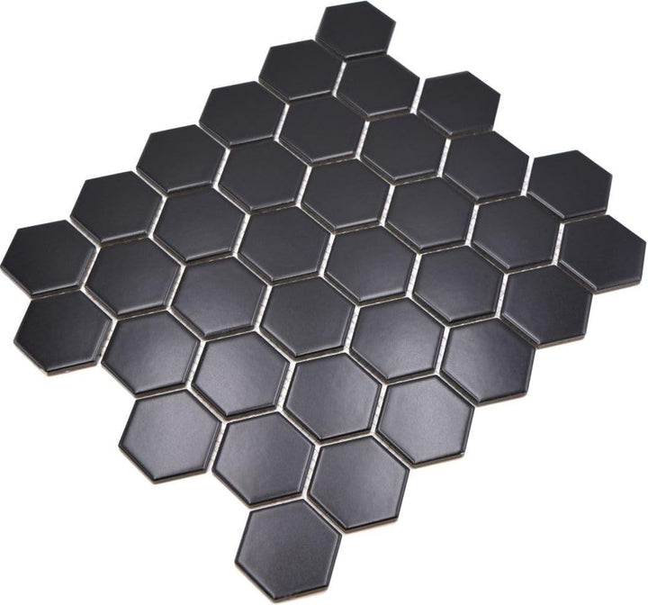 Mosaik Hexagon uni schwarz matt Keramik, Mosaikstein Format: 51x59x5 mm, Bogengrösse: 325x281 mm, 10