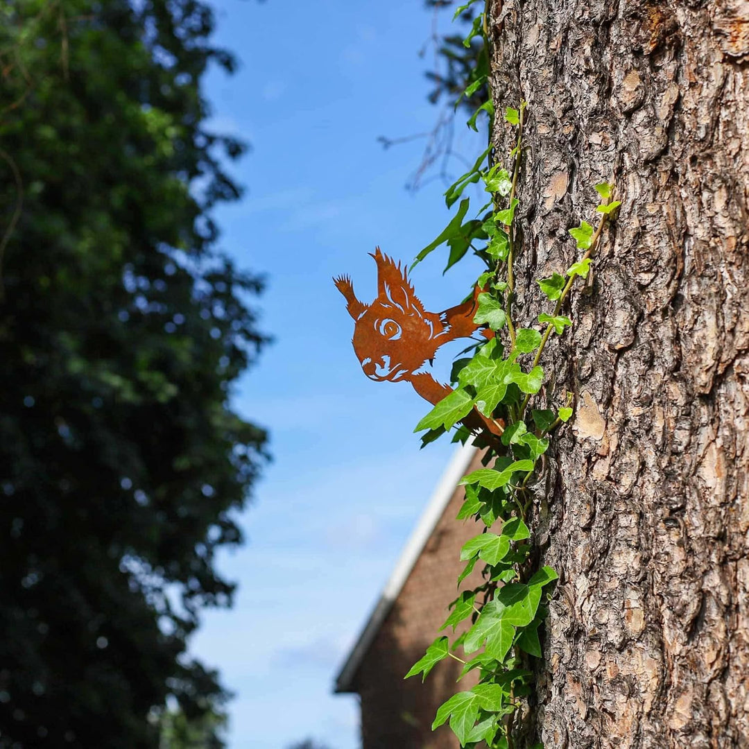 Steelmonks Gartendeko aus Rost: Eichhörnchen Baumstecker aus Cortenstahl – Langlebige Rostfigur für