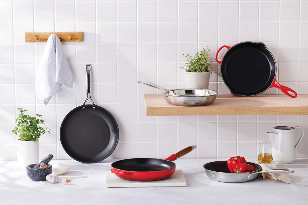 LE CREUSET Signature Hohe Brat- und Servierpfanne aus Gusseisen, für alle Herdarten und Backöfen, 26