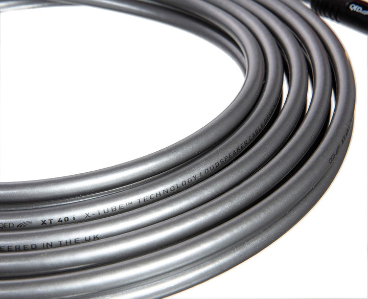 QED XT40i Referenz-Lautsprecherkabel mit X-Tube-Technologie, mit Airloc-Bananenstecker, 3 m, 1 Paar