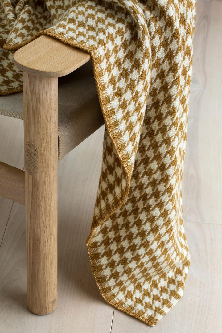 RØROS TWEED - Mimi - Wolldecke aus norwegischer Lammwolle - Design von Anderssen & Voll - Deckenmass