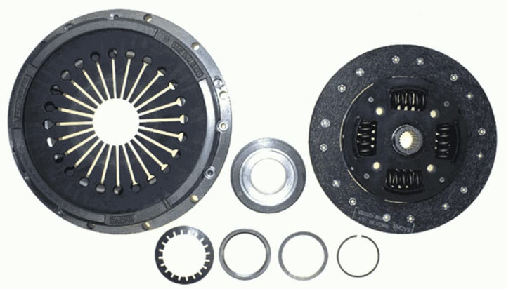 SACHS Kupplungssatz 3000 506 001, OE-Qualität, Kupplungssatz-Austausch beim Auto