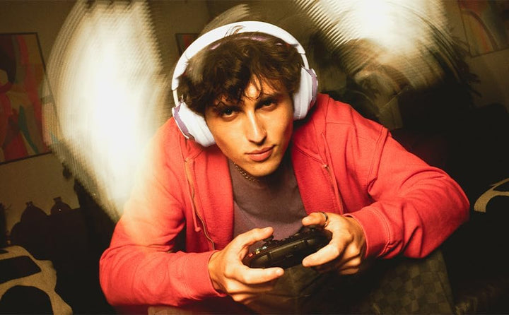 JBL Quantum 650 Kabelloses Bluetooth-Gaming-Headset mit JBL Quantum Raumsound, Noise-Cancelling-Mikr