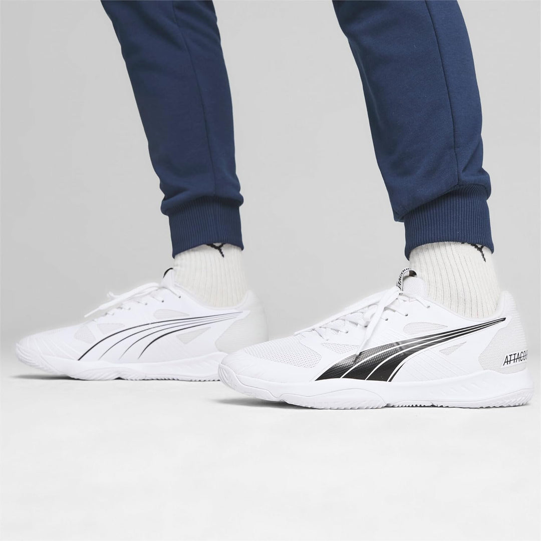 PUMA Unisex Beschleunigt Den Turbo Hallenturnschuh 39 EU Puma White Puma Black Concrete Gray, 39 EU