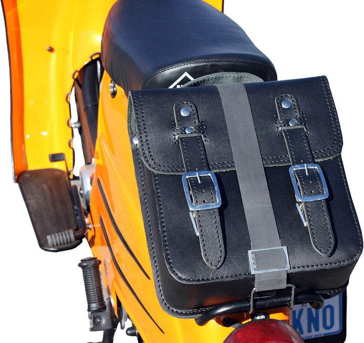 made4bikers Kleine Leder-Hecktasche mit Schnellverschluss-Gepäckträgertasche, Schwarz, passend für S