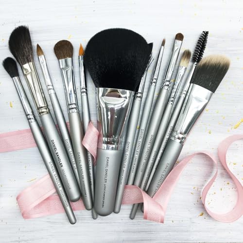 Daniel Sandler WATERBRUSH – Cruelty-Free Blush- und Bronzerpinsel mit synthetischen Nylon-Taklon-Fas
