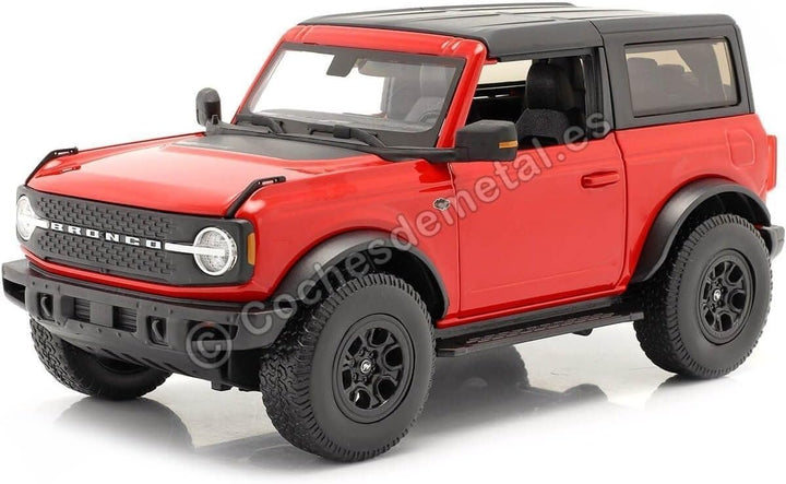 Maisto 531456 Ford Bronco Wildtrak Modellauto im Massstab 1 18, rot