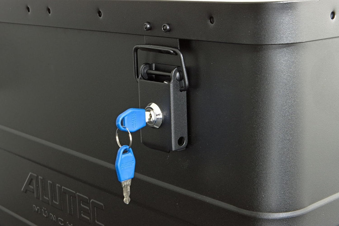 ALUTEC Aluminiumbox Classic 142 (Farbe Schwarz, Inhalt 142 ltr., Innenmasse (LxBxH) 870 X 460 X 355
