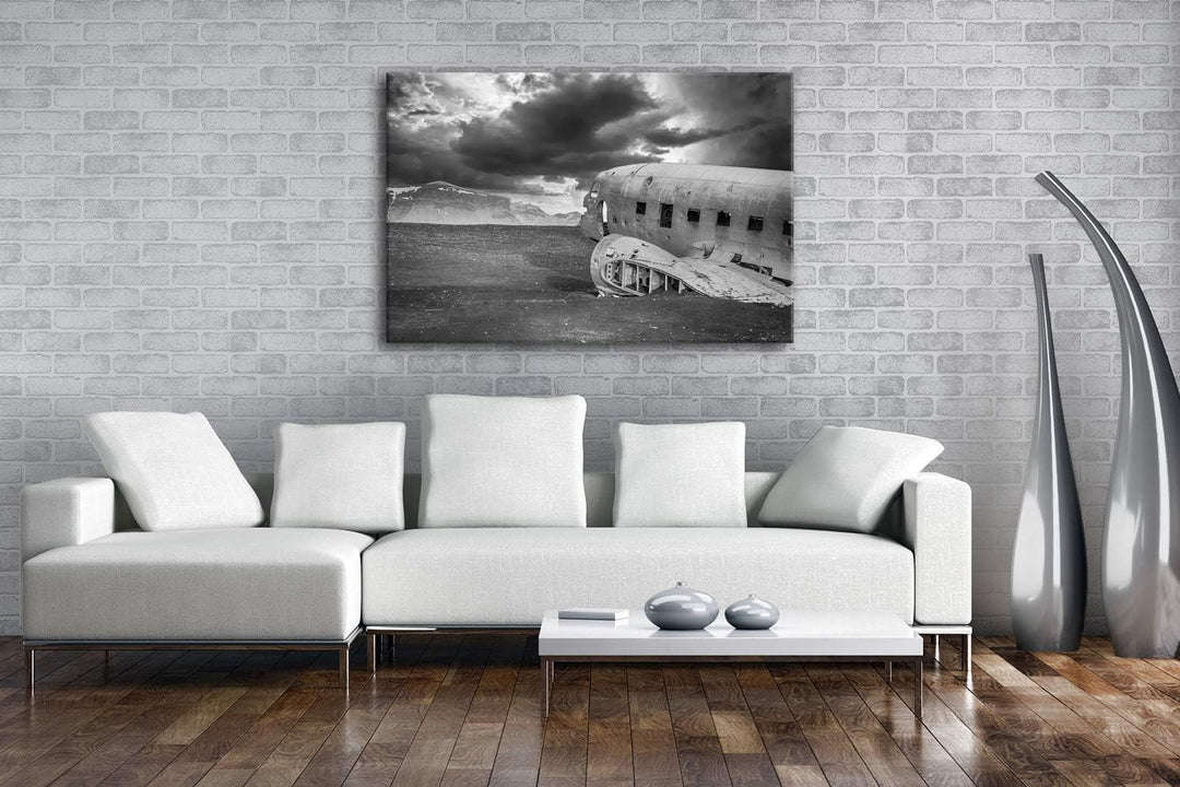 deyoli abgestürztes Flugzeug Format: 100x70 Effekt: Schwarz&Weiss als Leinwandbild, Motiv fertig ger