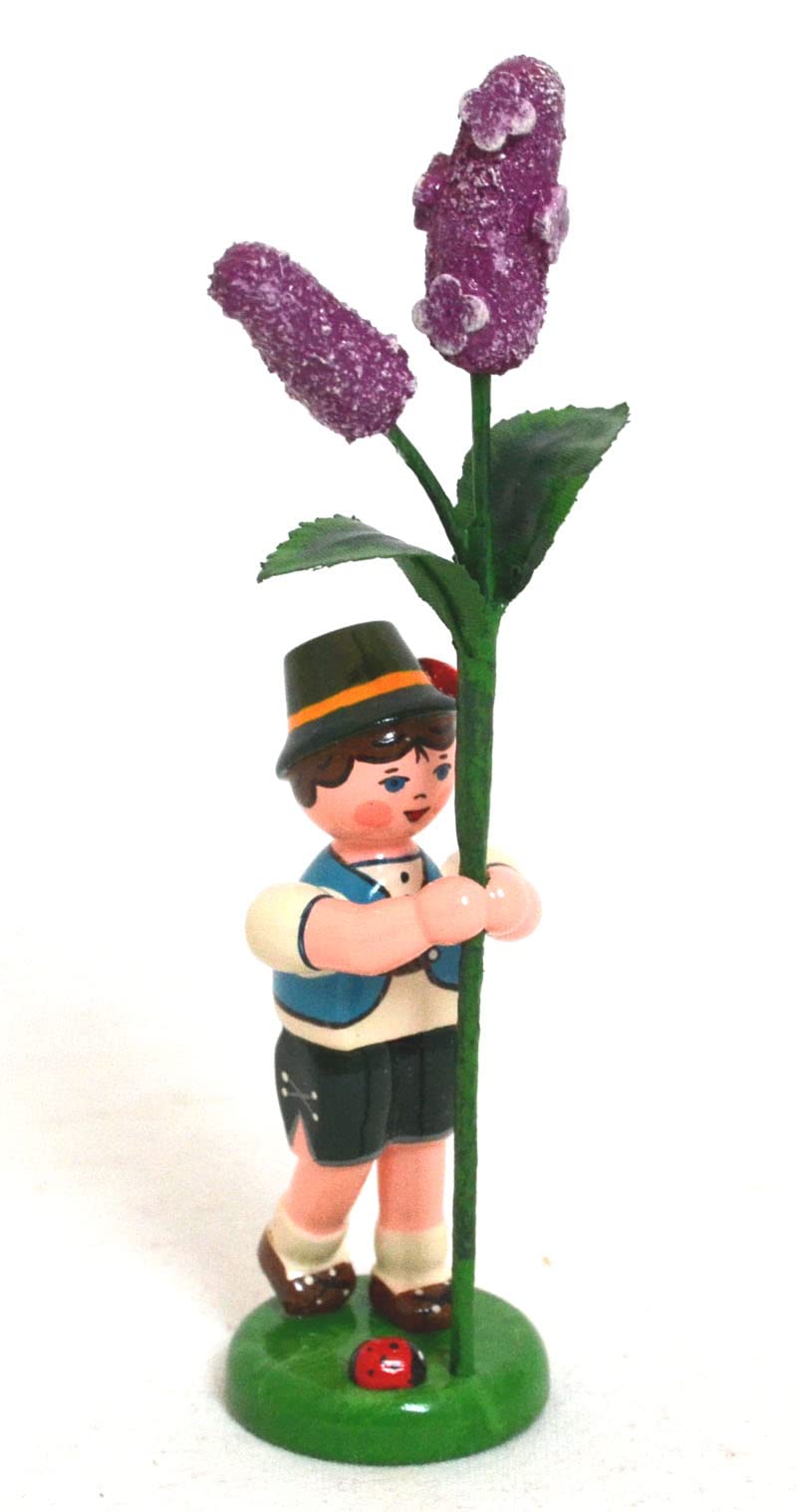 Hubrig Blumenkind, Junge mit Flieder, Höhe etwa 11 cm