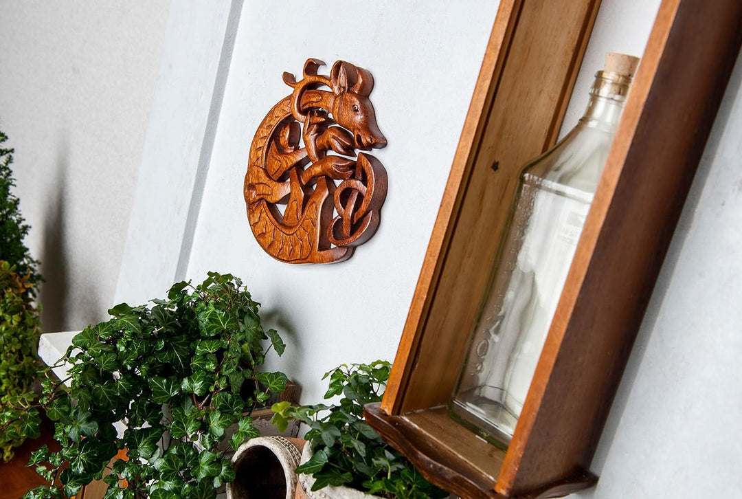 Windalf Celtic Irish Holzbild Wandornament CERNUN Ø 22 cm Keltischer Hirsch Wandrelief Keltische Kno