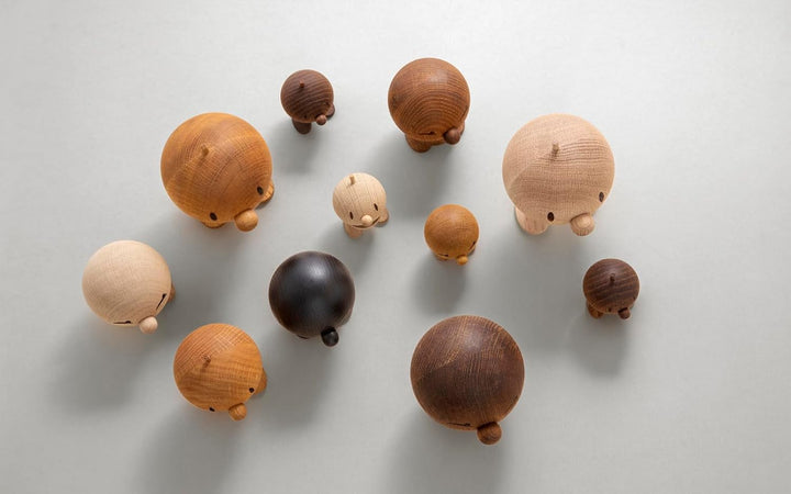 Hoptimist - Skandinavisches Design - Large Bumble aus Holz - Höhe 13,5 cm, Durchm. 10 cm - Raw Oak L