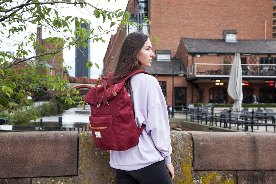 SEVENTEEN LONDON – Moderner und stilvoller ‘Canary Wharf’ Rucksack mit einem klassischen gefalteten
