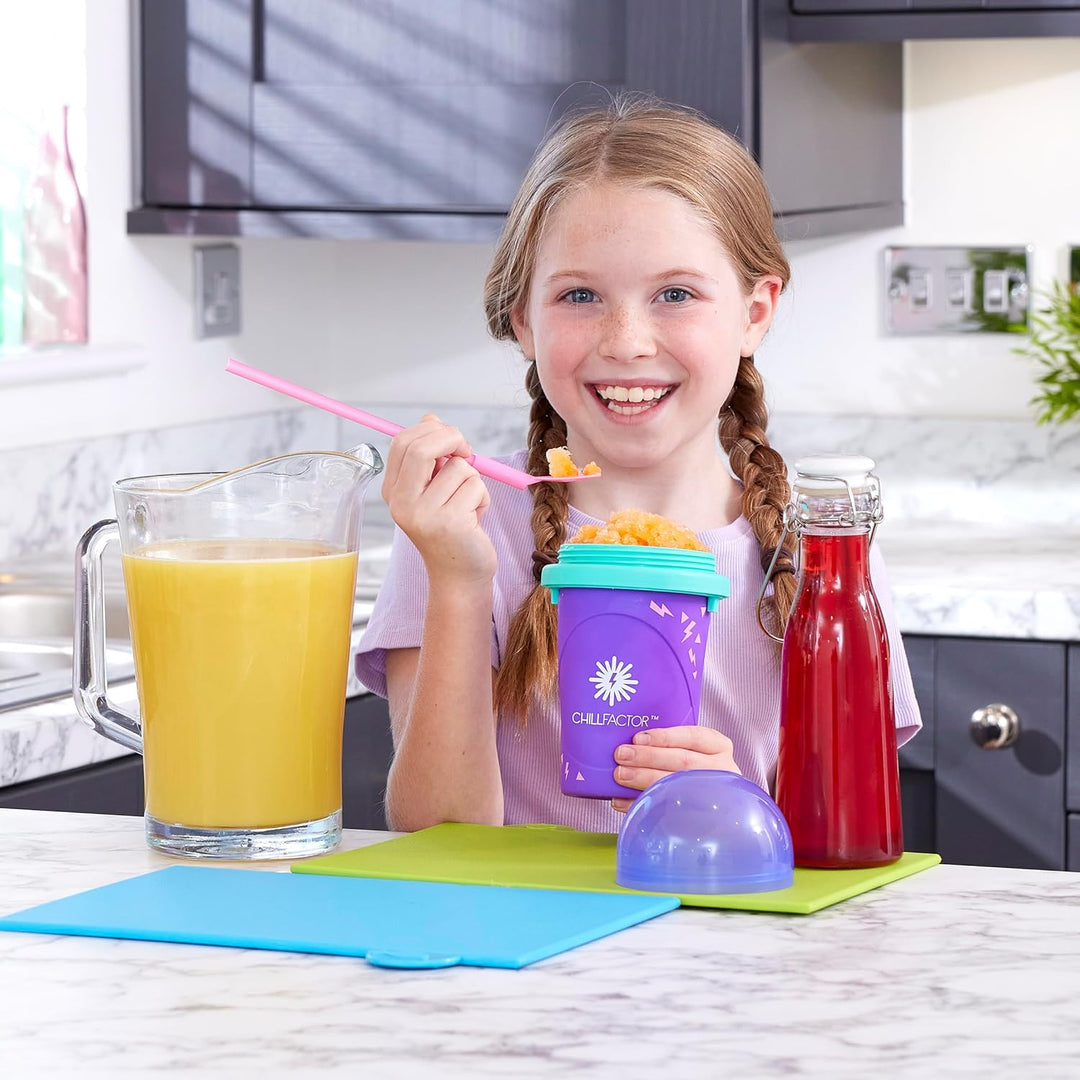 Chill Factor Color Shock Slushy Power Purple - Maker Wiederverwendbarer Slushy-Squeezer Küchenspielz