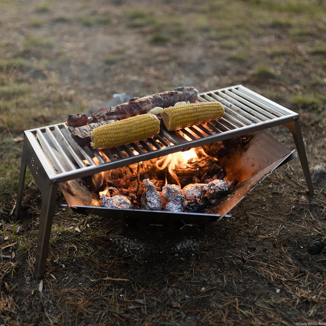 FENNEK Klapprost XL mit Tasche | Mobiler Grillrost zum Aufklappen | Extra stabile Ausführung mit gro