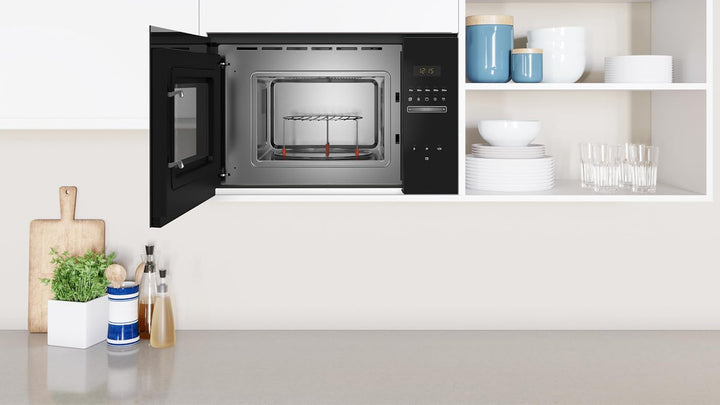 Balay 3CG5172N2 Mikrowelle, elektronisch, ohne Rahmen, 38 cm, 20 l, 5 F, Aqualisis, Ap. links, 8 Rez