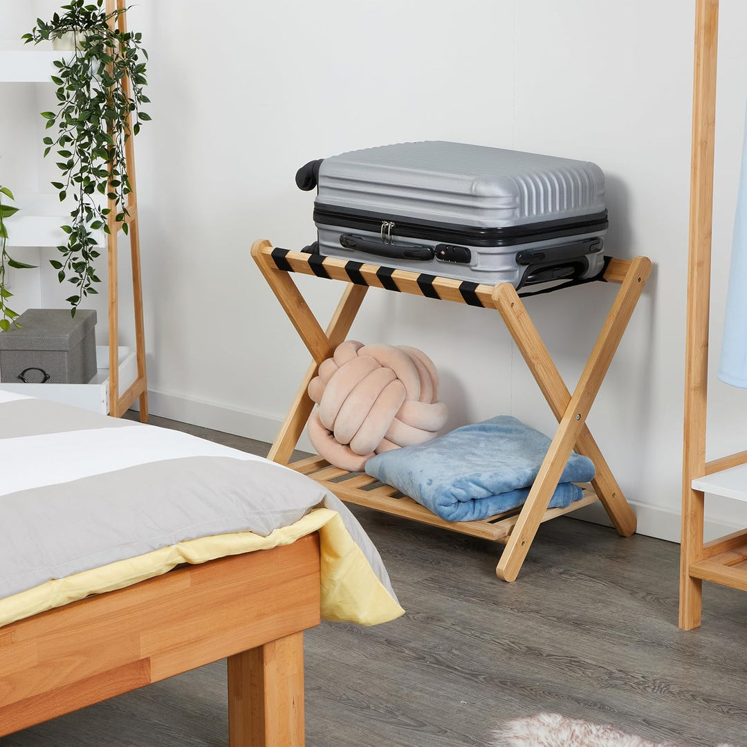 Relaxdays Kofferständer, klappbar, Bambus, HBT: 56 x 68,5 x 41,5 cm, Gepäckständer mit Ablage, Koffe