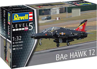 Revell 03852 BAe Hawk T2, Trainingsflugzeug der RAF, Flugzeugmodell 1:32, 39,5 cm originalgetreuer M