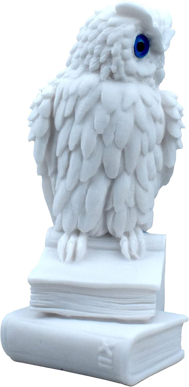 Skulptur der Göttin Athena Symbol der Weisheit und Bildung, griechische Statue