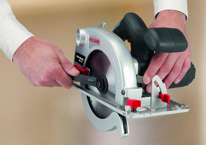 Skil Handkreissäge 5265 AD (1.250W, 65mm, mit hartmetallbestücktes Sägeblatt, Parallelanschlag und K