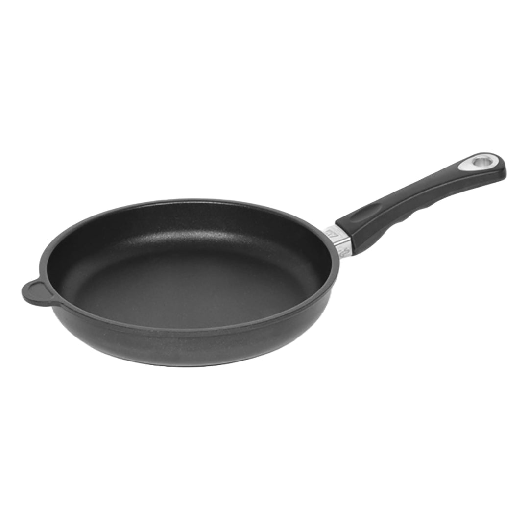 Lotus Gusspfannen - Flachpfanne Ø 26 cm, Bodenmass 20,5 cm, Höhe 5,1cm, Deckelmass 26 cm (mit abnehm